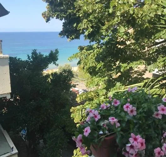Apartman Marija With A Sea View Terrace! Néa Mudaniá